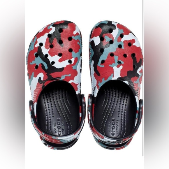 Crocs Unisex-Child Classic Red/Black/Grey/White Camo Clog - Size C10 - Picture 3 of 16